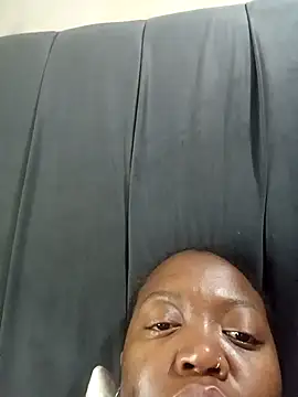 slimcate91 online show from October 19, 2025, 9:39 pm