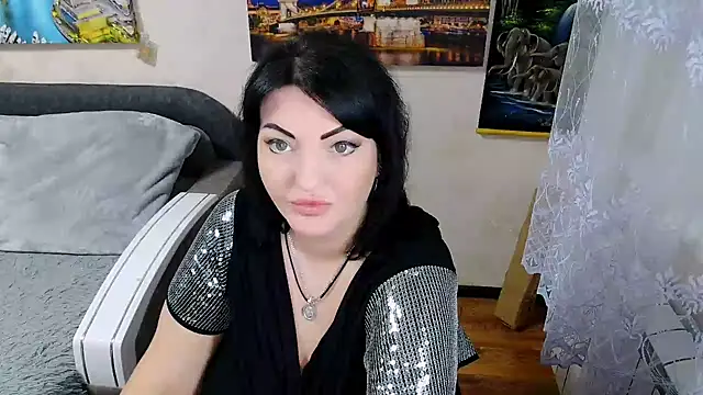 Lady Boom Wild  online show from November 13, 2025, 6:45 pm