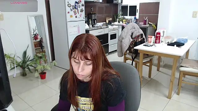 bunnylolaa4 online show from June 18, 2026, 10:37 pm