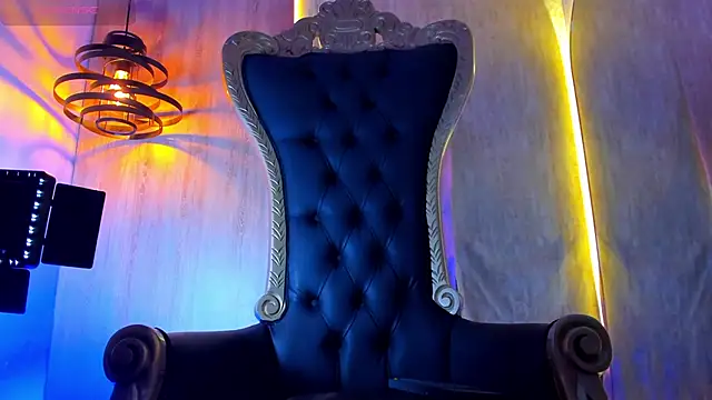 thaddeus king online show from October 9, 2025, 10:21 pm