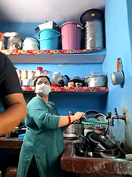 Snapshot of bobbyronak chatting on March 7, 2026, 12:10 pm bobbyronak online show from March 7, 2026, 12:10 pm