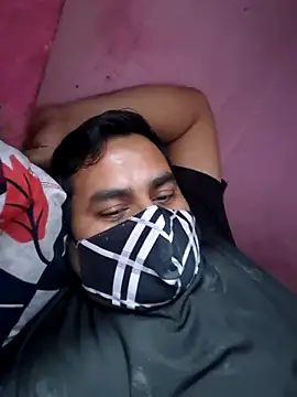 Snapshot of bobbyronak chatting on February 27, 2026, 12:05 pm bobbyronak online show from February 27, 2026, 12:05 pm