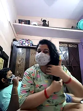 Snapshot of bobbyronak chatting on February 28, 2026, 7:35 pm bobbyronak online show from February 28, 2026, 7:35 pm