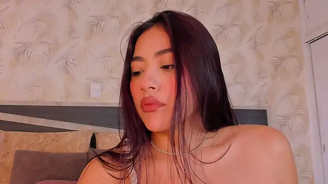 nicolle pierce online show from April 28, 2026, 1:15 pm
