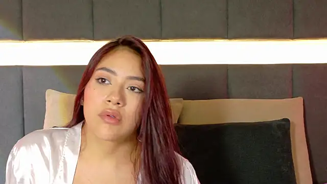 nicolle pierce online show from May 3, 2026, 11:58 am