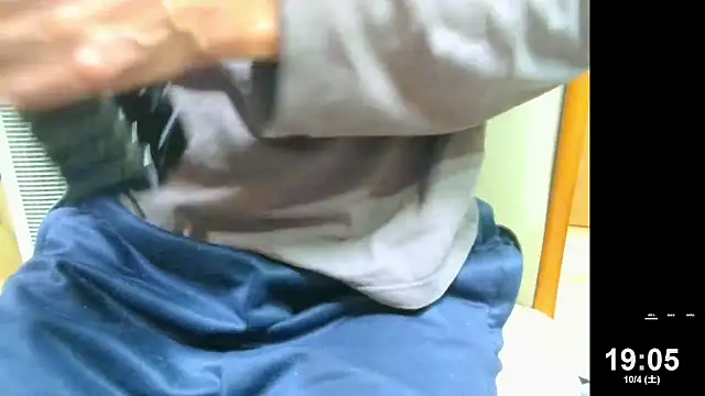 mama010-chan online show from October 4, 2025, 10:06 am