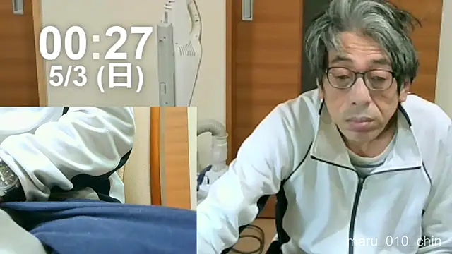 mama010-chan online show from May 2, 2026, 3:28 pm