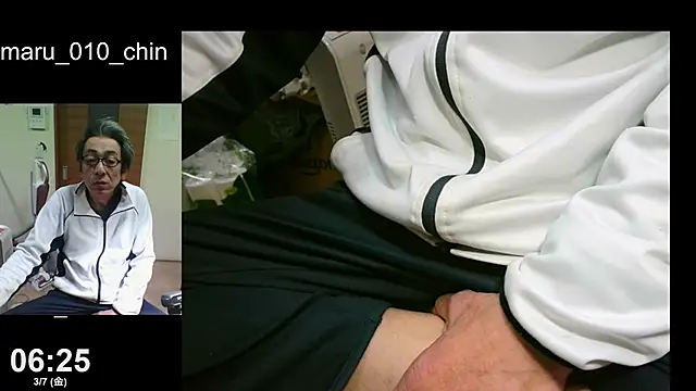 mama010-chan online show from March 7, 2025, 9:27 pm