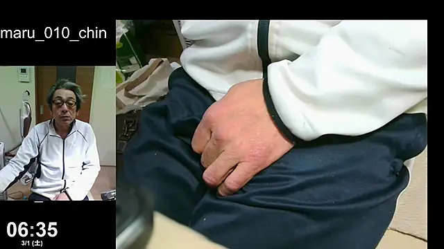 mama010-chan online show from March 1, 2025, 9:37 pm