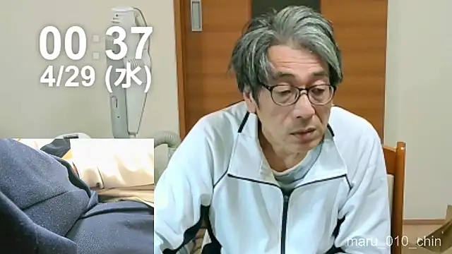mama010-chan online show from April 28, 2026, 3:38 pm