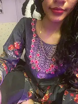 Divyaa69 online show from December 18, 2025, 6:23 pm