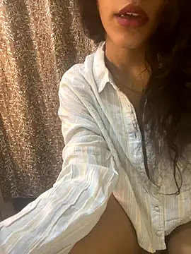 Divyaa69 online show from September 12, 2025, 2:17 pm