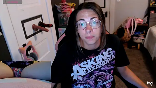 KSwonderland6 online show from September 24, 2025, 3:46 am