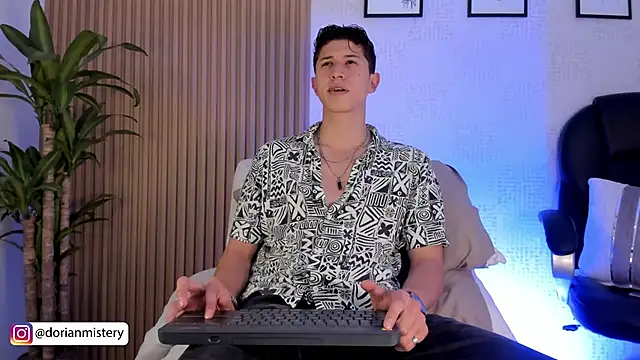 Dorianmistery2322  online show from September 15, 2025, 12:44 am