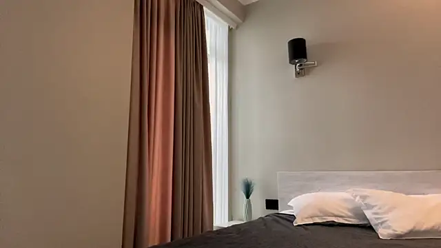 Snapshot of Lora_Squirt chatting on March 22, 2025, 6:00 am Lora Squirt online show from March 22, 2025, 6:00 am