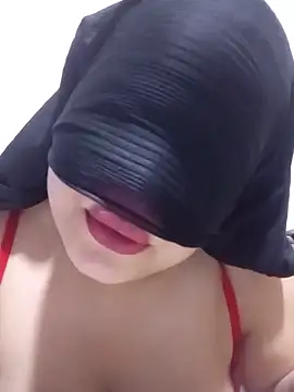 Sirinsx online show from June 15, 2026, 9:03 pm