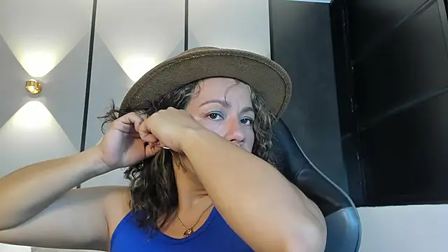 gipsela gomez online show from September 24, 2025, 7:20 pm