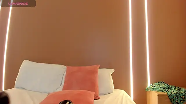 gipsela gomez online show from December 13, 2025, 8:04 pm