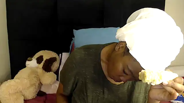 Busty-Londie online show from March 1, 2026, 5:13 pm