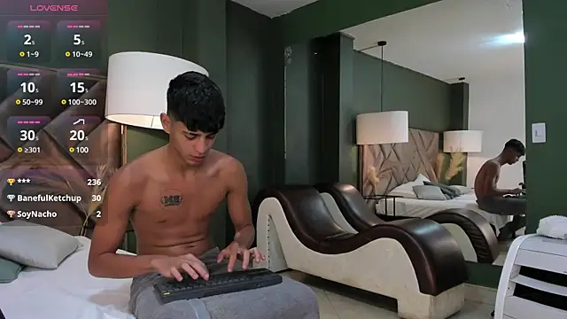 Tyler Rodriguez online show from March 12, 2025, 10:59 am