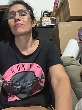 MireyaTorresGu online show from June 18, 2026, 11:54 pm