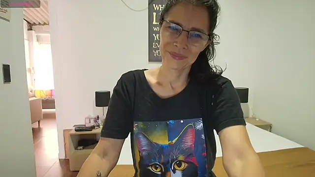 MireyaTorresGu online show from August 1, 2026, 12:03 pm