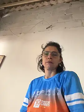 MireyaTorresGu online show from July 1, 2026, 3:23 pm