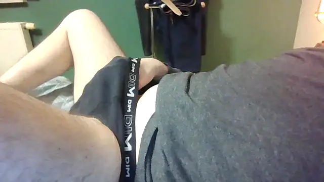 brtbrlss online show from October 30, 2025, 1:53 pm