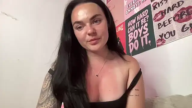 yorkshiregal online show from April 21, 2026, 8:26 pm