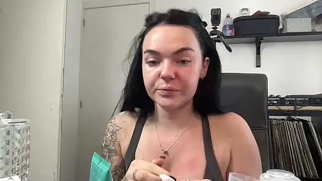 yorkshiregal online show from February 1, 2026, 8:01 am