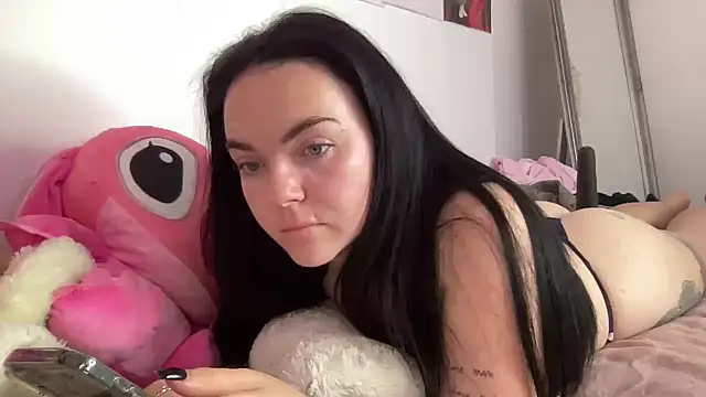 yorkshiregal online show from March 22, 2026, 6:26 am