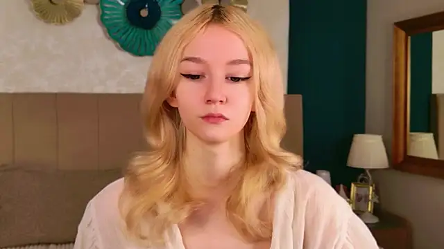 Snapshot of NaomiLoys chatting on March 21, 2026, 10:42 am NaomiLoys online show from March 21, 2026, 10:42 am