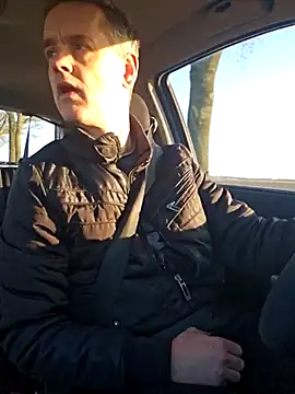 Hectorthyssen1 online show from March 5, 2025, 4:24 pm