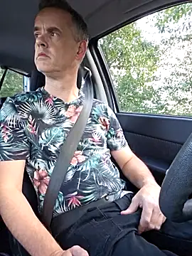 Hectorthyssen1 online show from September 15, 2025, 2:50 pm