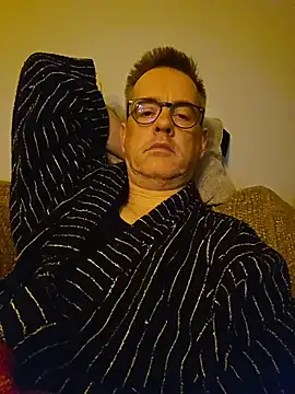 Hectorthyssen1 online show from March 8, 2026, 5:33 am