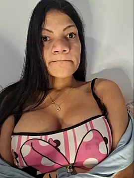 Snapshot of charllottebrasilian chatting on July 4, 2026, 11:38 am charllottebrasilian online show from July 4, 2026, 11:38 am