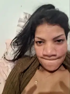Snapshot of charllottebrasilian chatting on June 30, 2026, 12:43 am charllottebrasilian online show from June 30, 2026, 12:43 am
