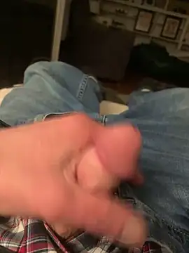 willcumforu online show from February 6, 2025, 4:53 am