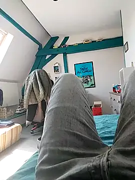 JulesG18 online show from April 21, 2026, 12:34 pm