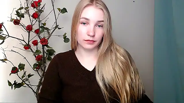 Snapshot of Queen_ofLove chatting on March 24, 2026, 3:34 pm Queen ofLove online show from March 24, 2026, 3:34 pm