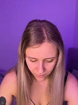 Snapshot of lunawolf21 chatting on February 17, 2026, 7:27 am lunawolf21 online show from February 17, 2026, 7:27 am