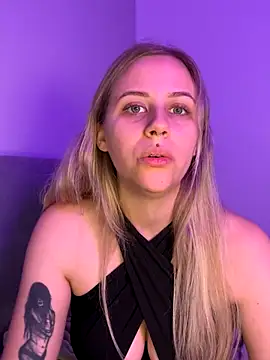 lunawolf21 online show from January 8, 2026, 8:09 am