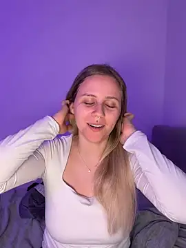 Snapshot of lunawolf21 chatting on March 3, 2026, 7:26 am lunawolf21 online show from March 3, 2026, 7:26 am