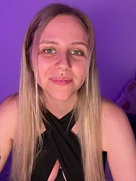 Snapshot of lunawolf21 chatting on March 1, 2026, 10:48 am lunawolf21 online show from March 1, 2026, 10:48 am