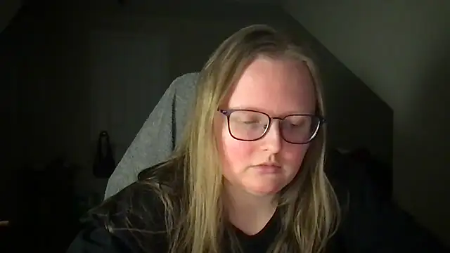 lexie lilacs online show from January 25, 2025, 11:54 pm