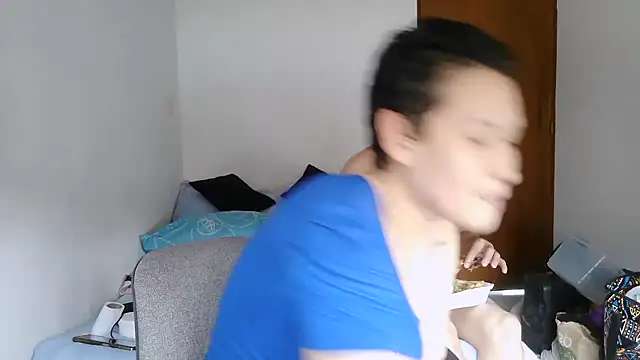 Snapshot of luxandracon23 chatting on February 8, 2026, 5:21 pm luxandracon23 online show from February 8, 2026, 5:21 pm