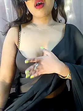 deslisexpriya online show from October 28, 2025, 6:56 am