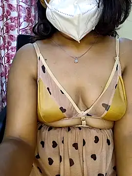 deslisexpriya online show from March 18, 2025, 2:08 am