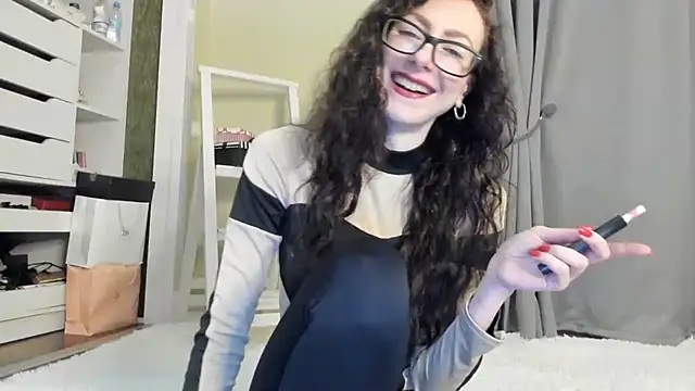 Baby Jewel online show from November 25, 2025, 11:21 am