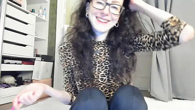 Baby Jewel online show from November 14, 2025, 11:25 am